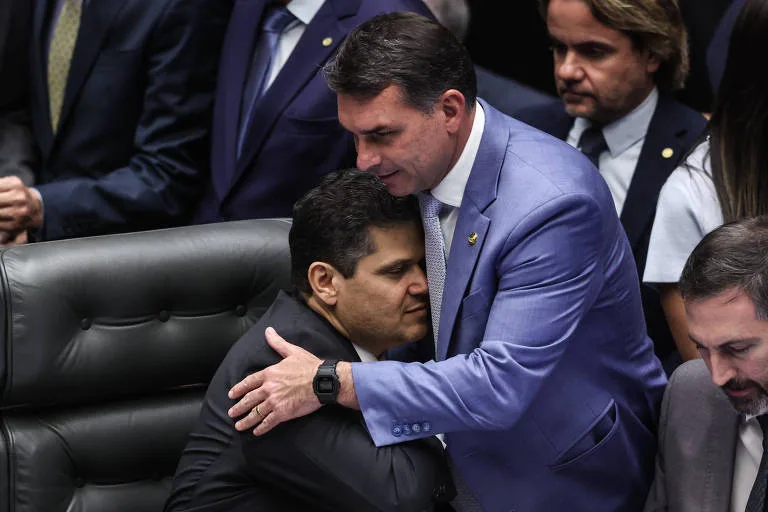 Plenário do Supremo Tribunal Federal durante sessão com ministros em Brasília.