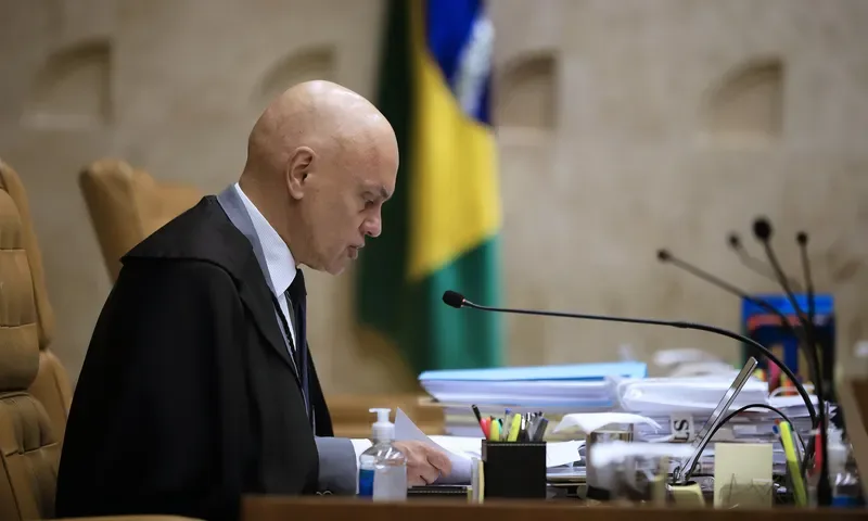 Ministro Alexandre de Moraes em sessão oficial do Supremo Tribunal Federal