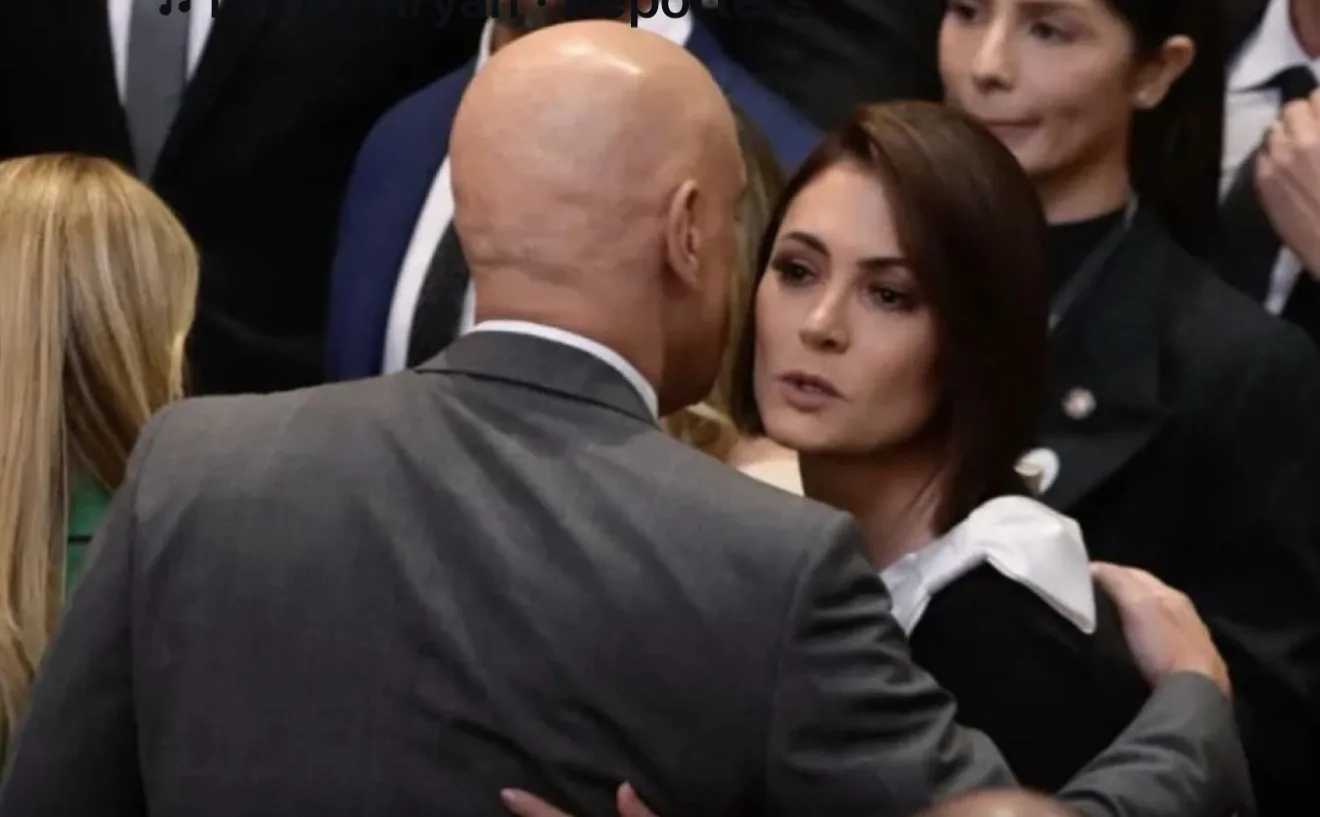 Ministro Alexandre de Moraes em sessão no plenário do Tribunal Superior Eleitoral em Brasília.