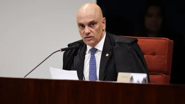 Plenário do Supremo Tribunal Federal STF em Brasília durante sessão de julgamento institucional.