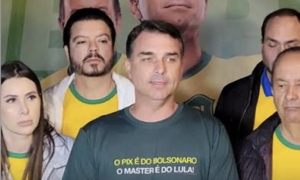 Senador Rogério Marinho em discurso oficial defendendo as diretrizes do Partido Liberal.