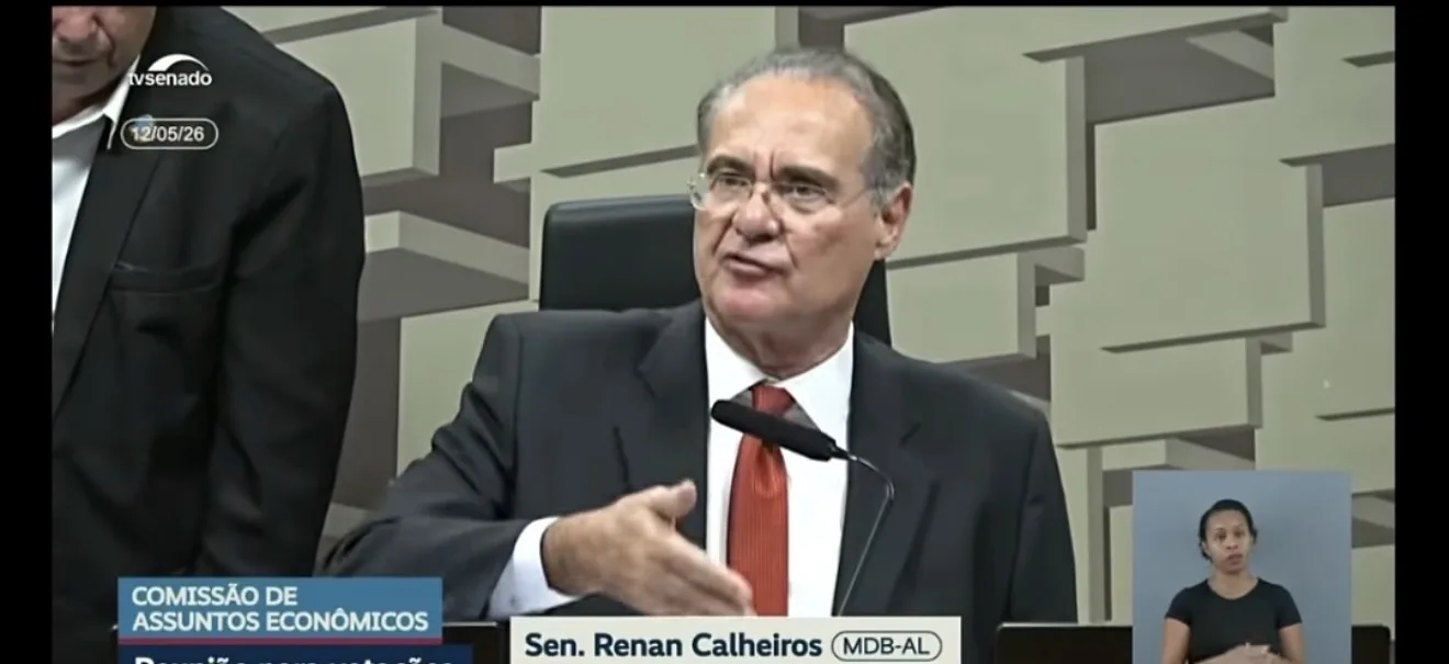 Senador Renan Calheiros fala em sessão da Comissão de Assuntos Econômicos do Senado.