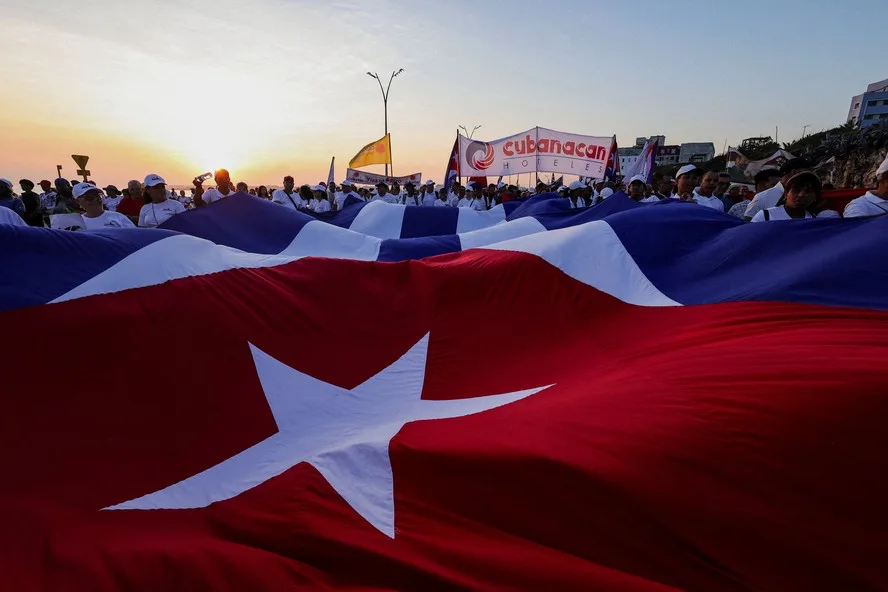 Trump sanções Cuba autoridades regime Raúl Castro