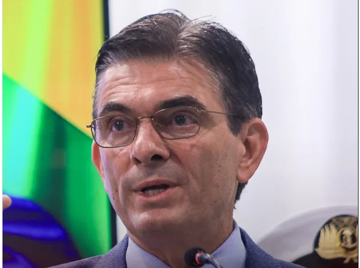 URGENTE! EMBAIXADORA É EXPULSA E PODE CAUSAR GRAVE CONFLITO DIPLOMÁTICO