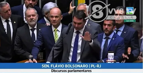 Flávio Bolsonaro discurso plenário Câmara Banco Master CPMI