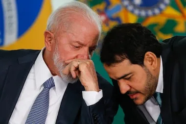 Reunião política de Lula e o advogado-geral da União Jorge Messias sobre vaga no STF