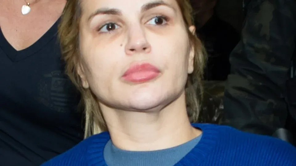Influenciadora Deolane Bezerra em registro público.