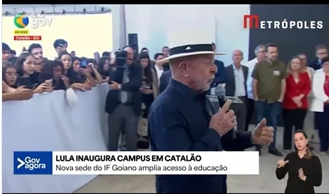 O presidente Luiz Inácio Lula da Silva discursando em evento oficial.