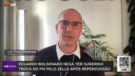 Print de tela do UOL News com o colunista João Paulo Charleaux e tarja sobre Eduardo Bolsonaro.