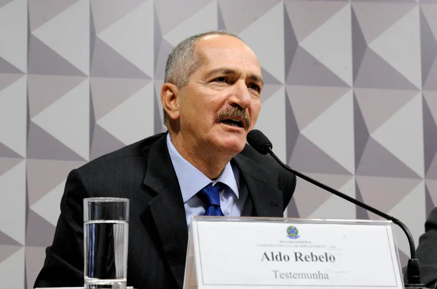 Aldo Rebelo durante evento político em meio à disputa interna do Democracia Cristã pela candidatura presidencial.