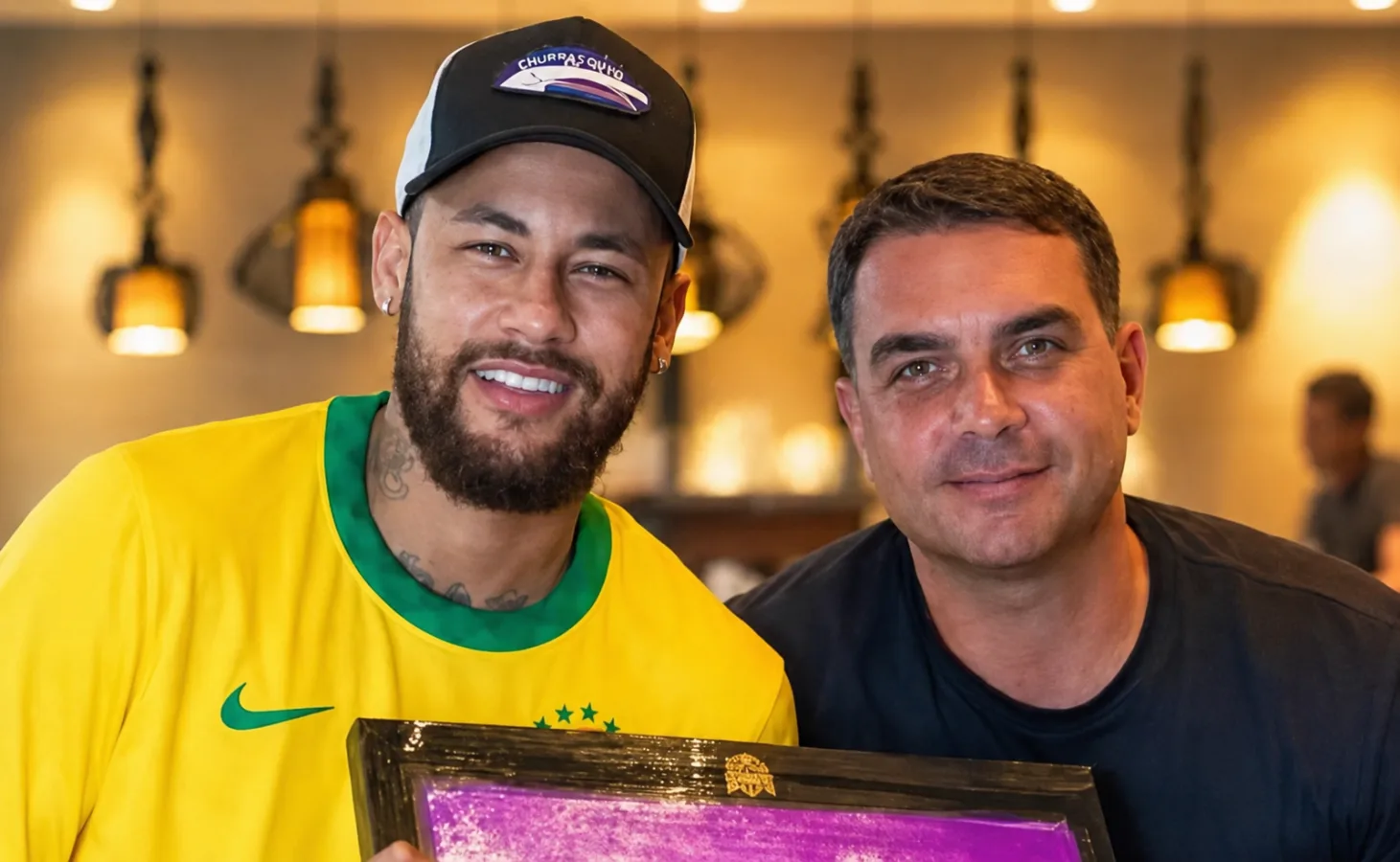 Flávio Bolsonaro usa IA em vídeo com Neymar