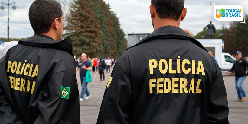Polícia Federal em operação contra desvio de recursos na Universidade Federal Fluminense