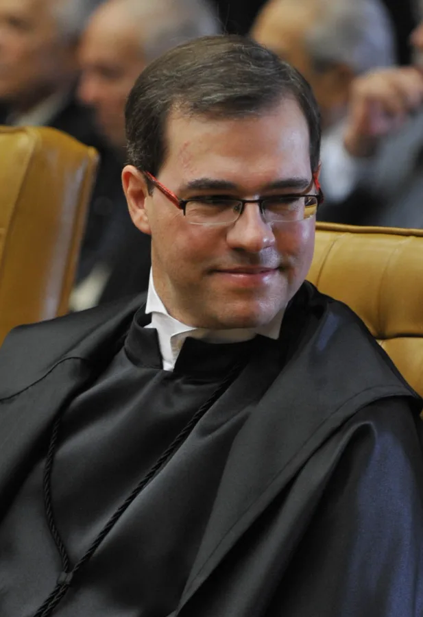 Ministro Dias Toffoli em matéria sobre decisão britânica que preservou o uso de material da Operação Lava Jato