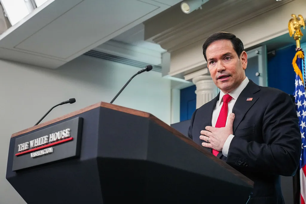 Marco Rubio durante entrevista coletiva na Casa Branca