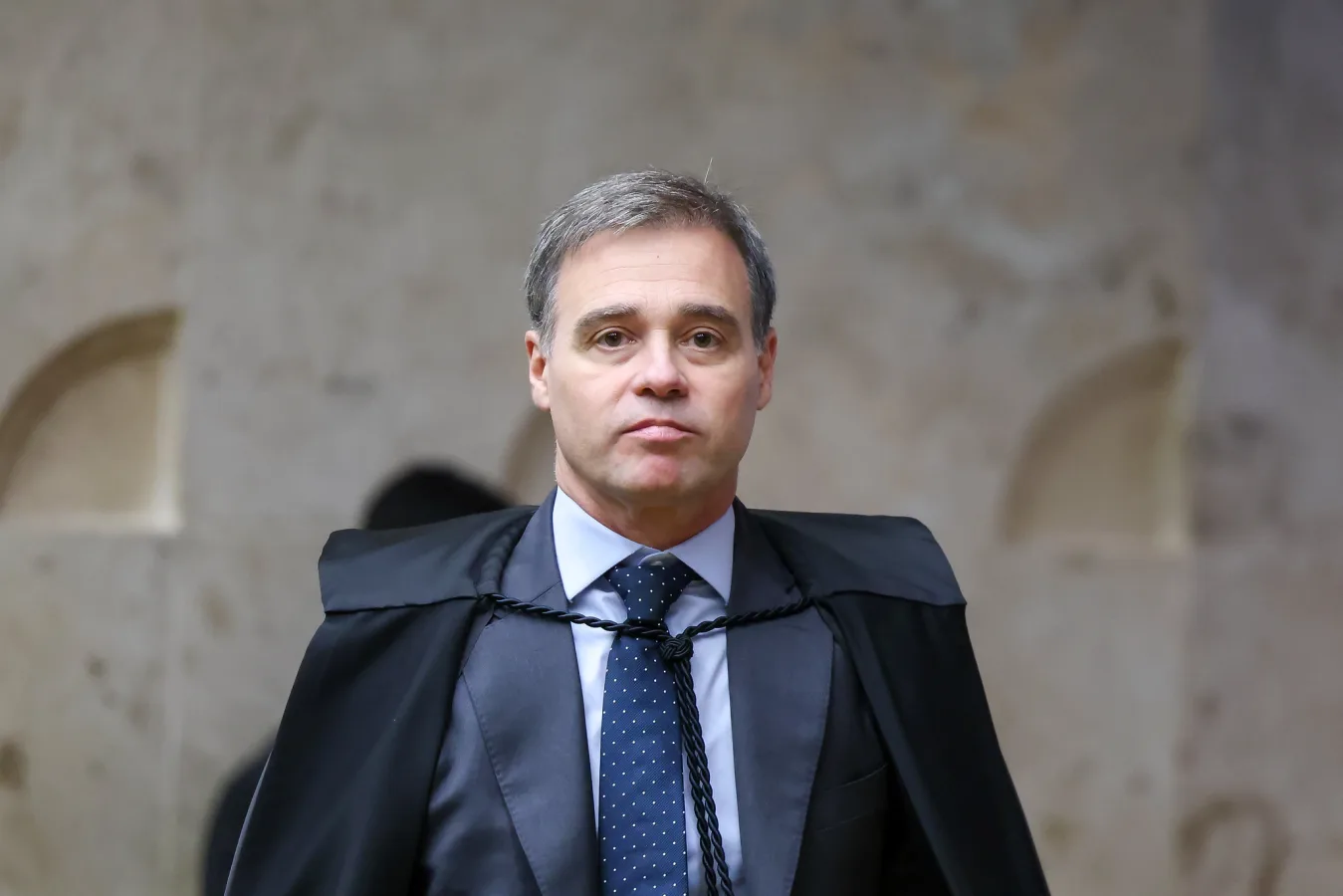 Ministro André Mendonça durante sessão no Supremo Tribunal Federal