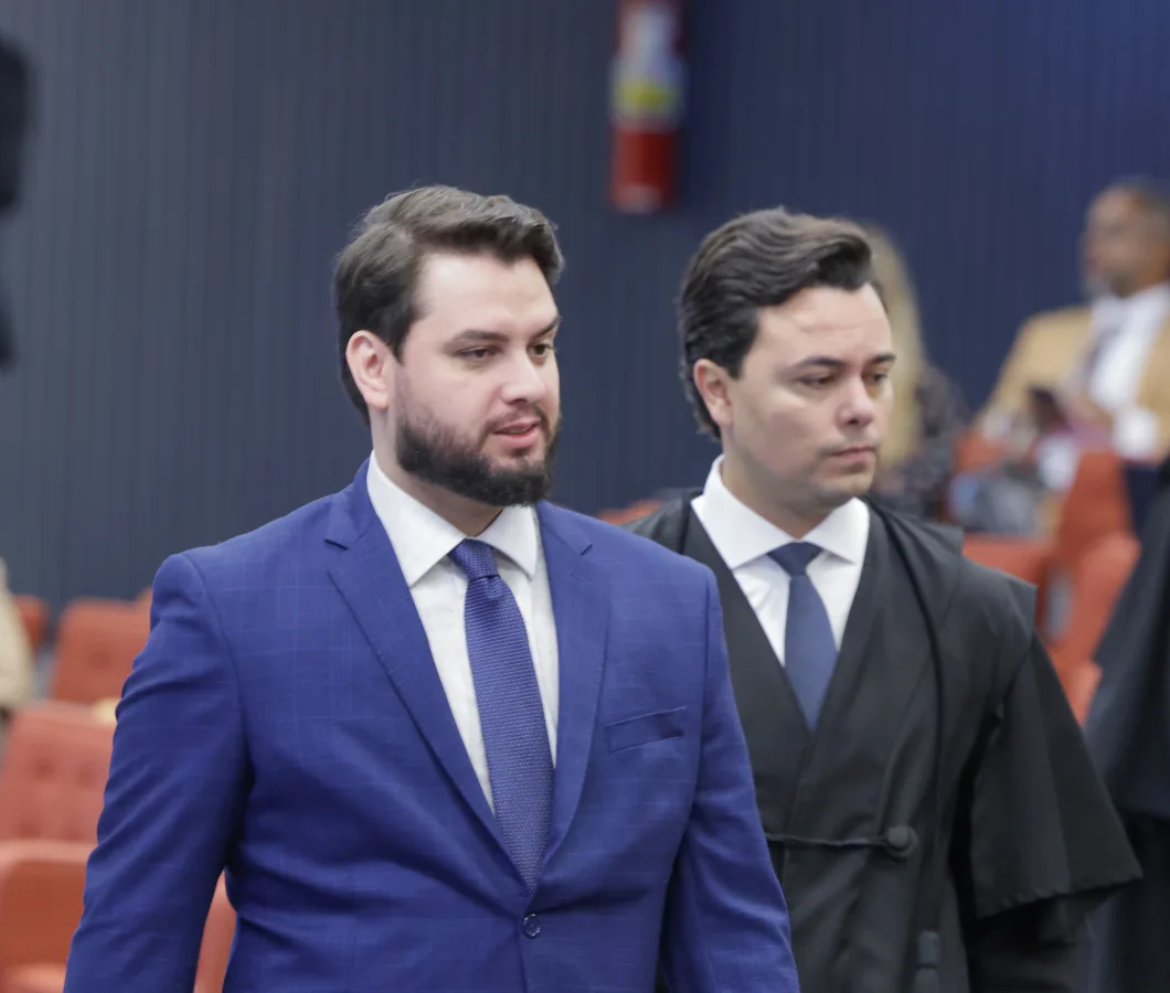 Filipe Martins, ex-assessor da Presidência da República, durante manifestação pública