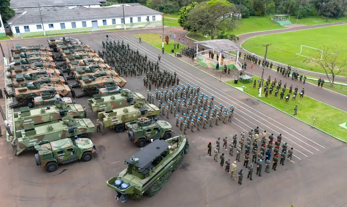 Militares participam de exercício conjunto de operações de paz