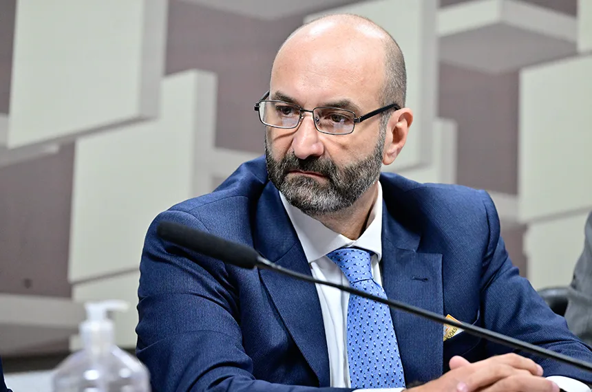 João Carlos Mansur durante depoimento à CPI do Crime Organizado no Senado