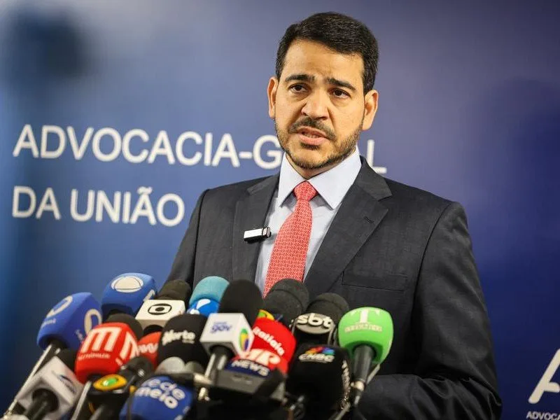 Jorge Messias fala à imprensa diante da identificação da Advocacia-Geral da União