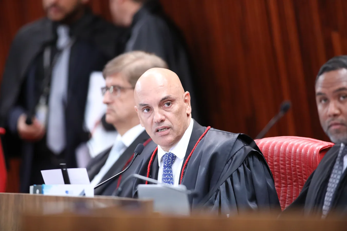 Alexandre de Moraes durante sessão do Tribunal Superior Eleitoral