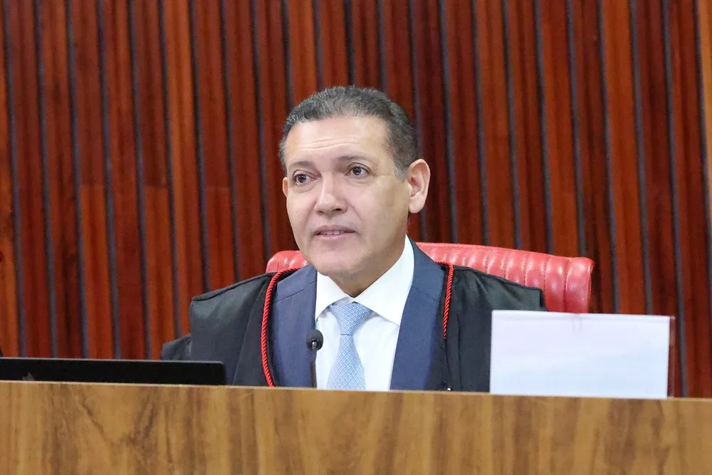 Ministro Kassio Nunes Marques em sessão do TSE