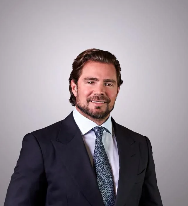 Daniel Vorcaro, ex-controlador do Banco Master, em retrato de estúdio