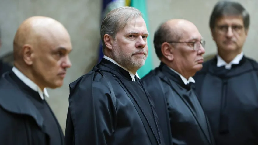Edson Fachin e Alexandre de Moraes durante cerimônia no Supremo Tribunal Federal
