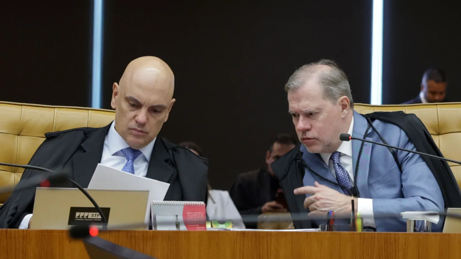 Alexandre de Moraes e Dias Toffoli no plenário do Supremo Tribunal Federal