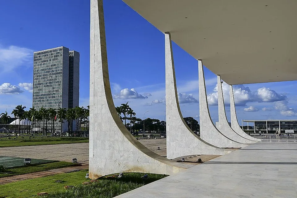 STF: PGR diz que só o plenário autoriza investigar ministro