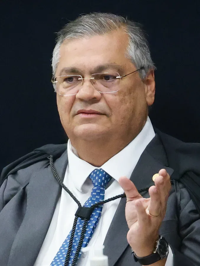 Flávio Dino chegou atrasado: estava decretando prisão de gente