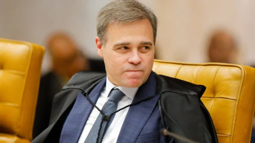 André Mendonça durante sessão do Supremo Tribunal Federal