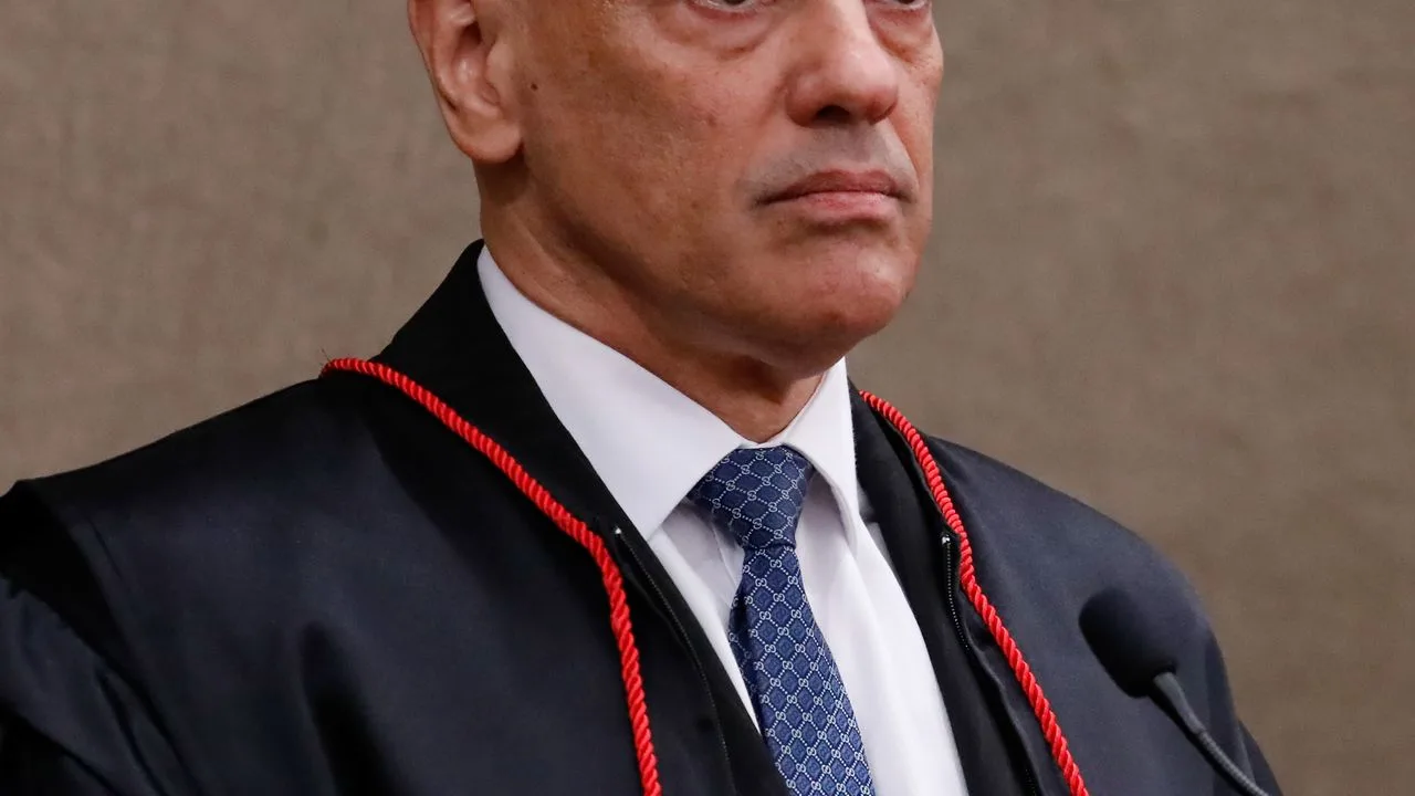Ministro Alexandre de Moraes, do STF, em sessão oficial