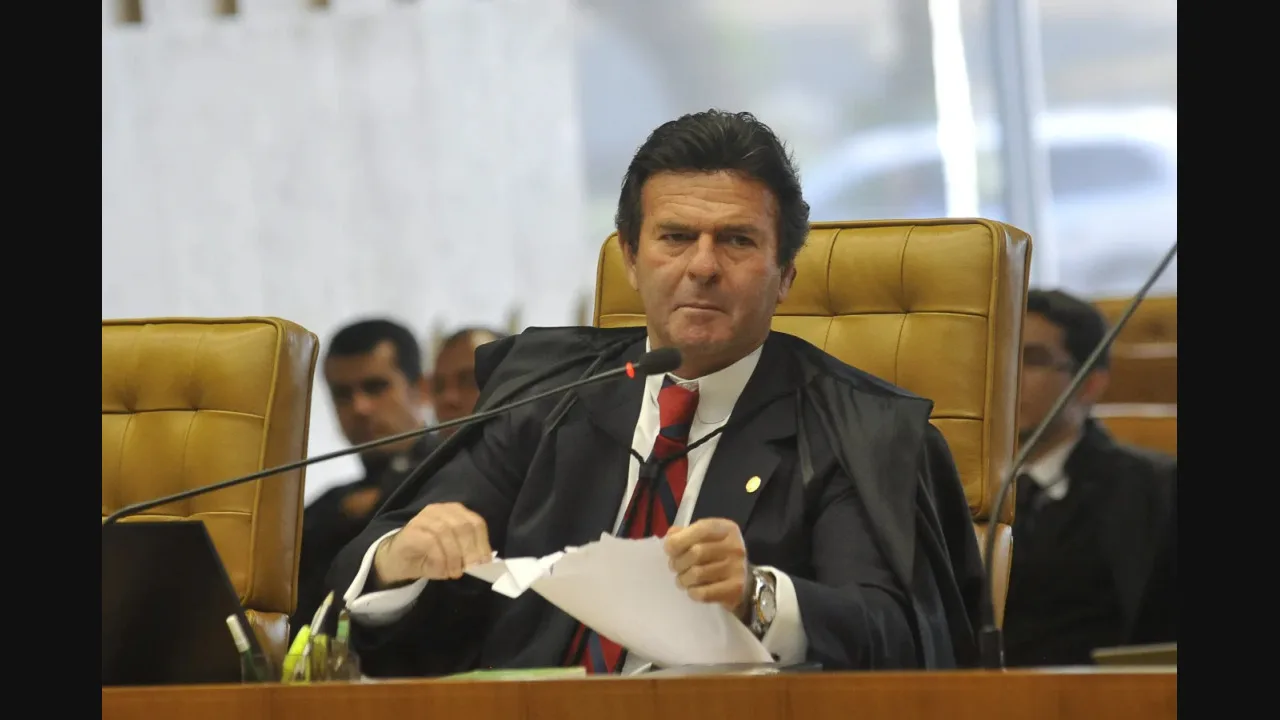 Ministro Luiz Fux, do STF, que ordenou a Alcolumbre entregar os registros de acesso