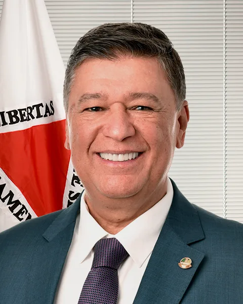 CARLOS VIANA ROMPE COM CAIADO E APOIA FLÁVIO NO PRIMEIRO TURNO