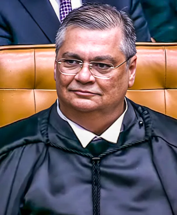 LULA LIGA AO VIVO PARA DINO ANTES DE SANCIONAR A LEI E A CHAMADA CAI