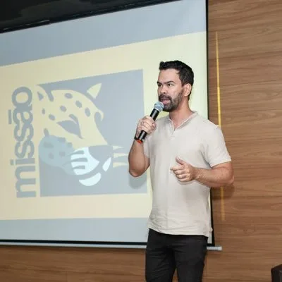 COORDENADOR DO MBL DIZ QUE VITÓRIA DE FLÁVIO É PIOR PARA O GRUPO DO QUE A DE LULA