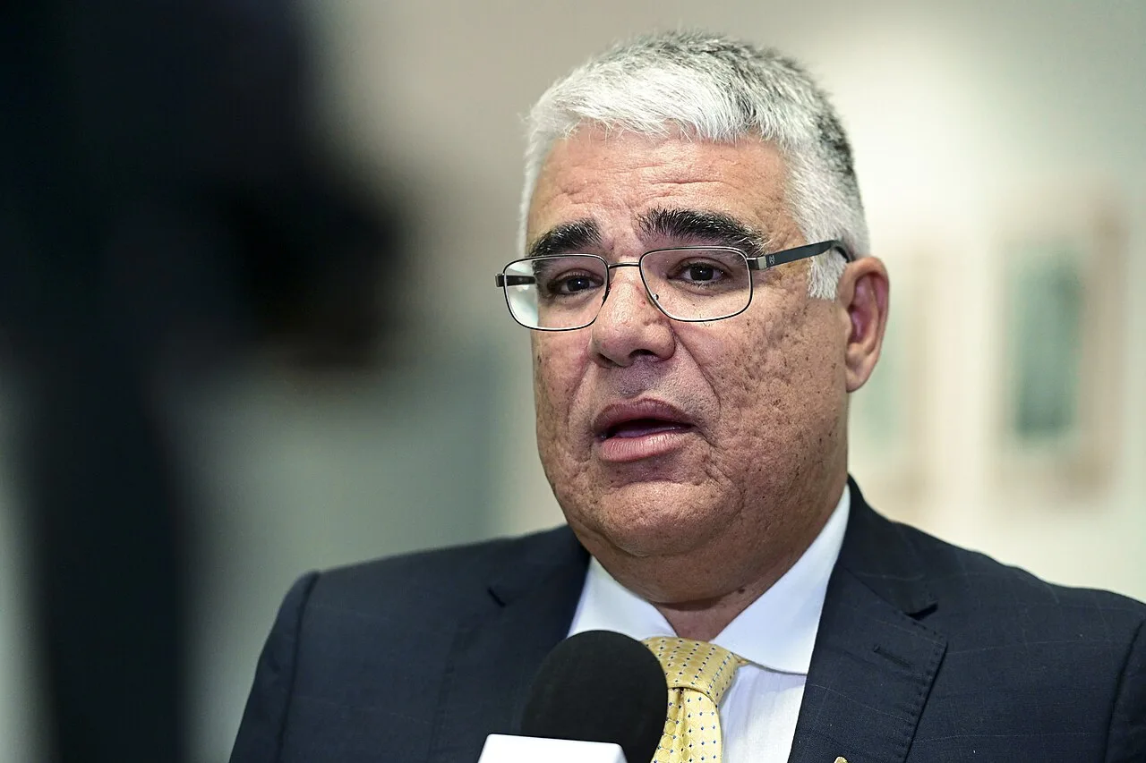 GIRÃO PEDE IMPEACHMENT DE NUNES MARQUES POR LIGAÇÃO DO FILHO COM O MASTER
