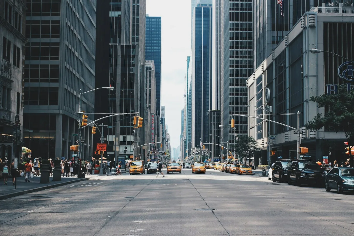 Paisagem urbana representando a eleição para o Senado em São Paulo