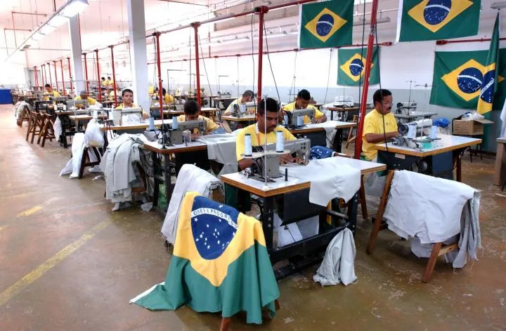 Detentos em atividade