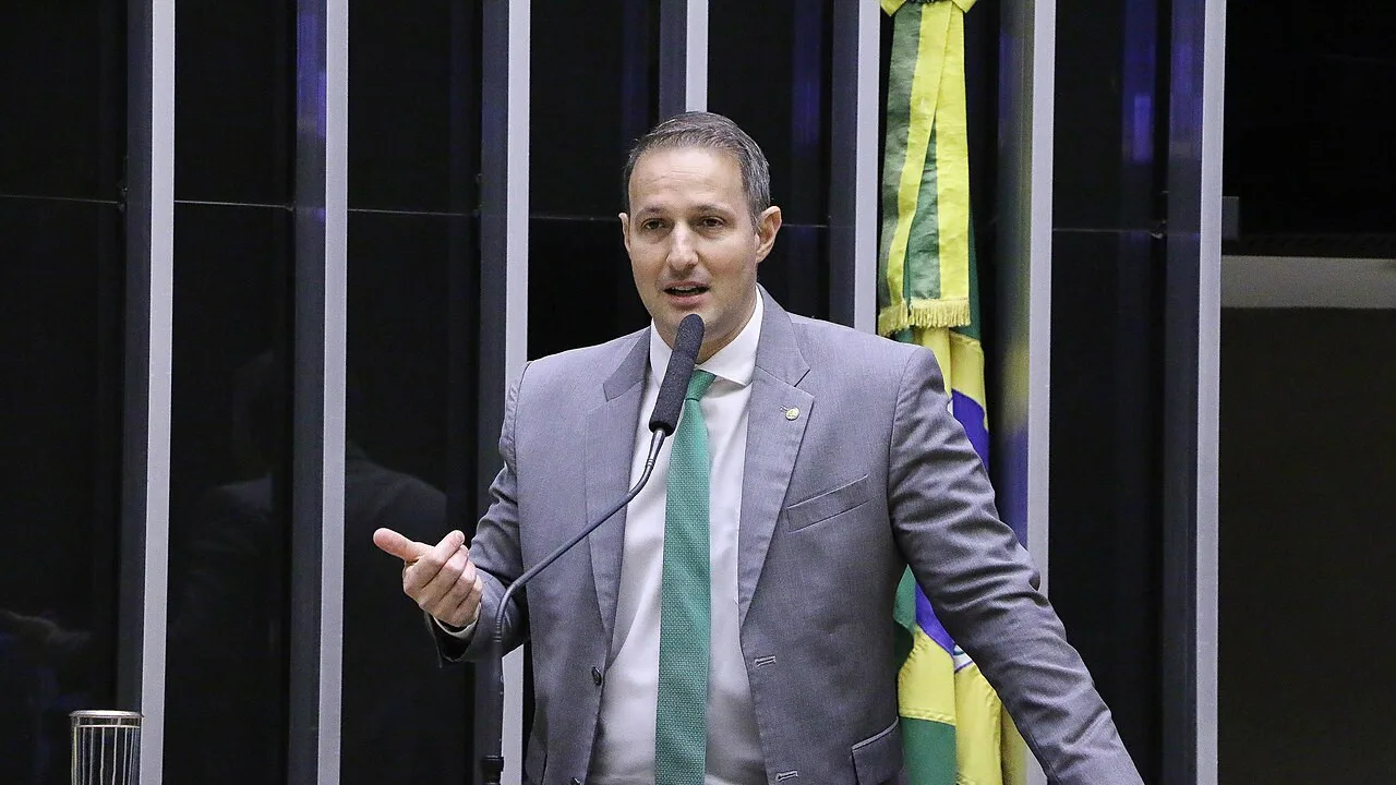 O deputado Guilherme Derrite