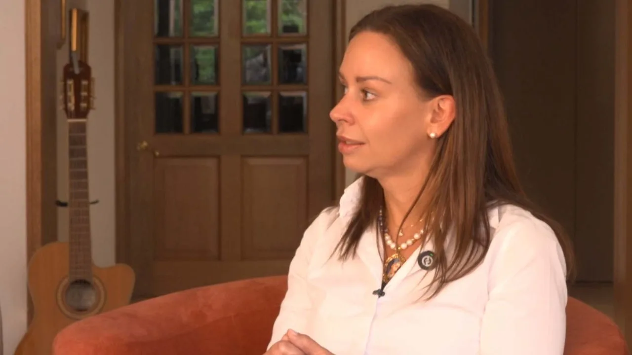 María Claudia Tarazona em entrevista