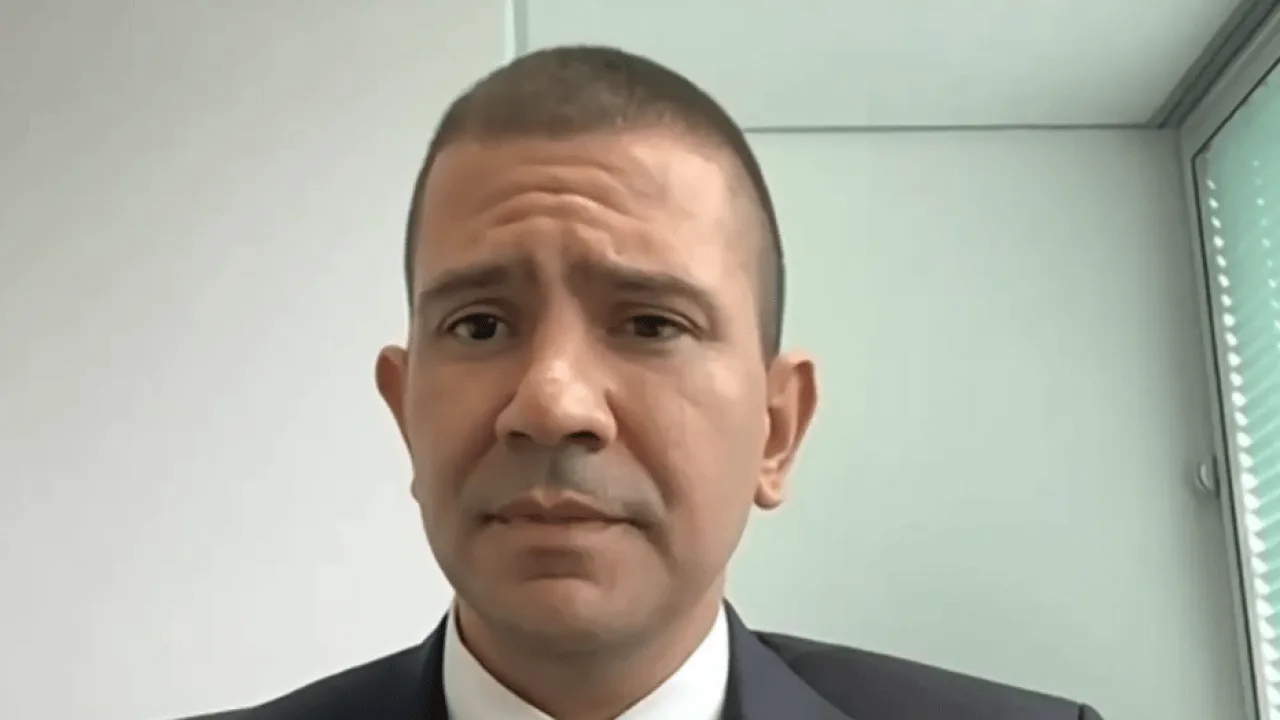 Douglas Ruas (PL), declarado eleito governador do Rio de Janeiro no primeiro turno, em maio de 2023, foto de arquivo (Foto: TV ALERJ, CC BY 3.0, via Wikimedia Commons)